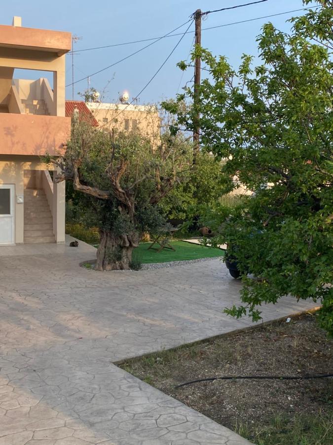 阿凡投Fotis House公寓 外观 照片